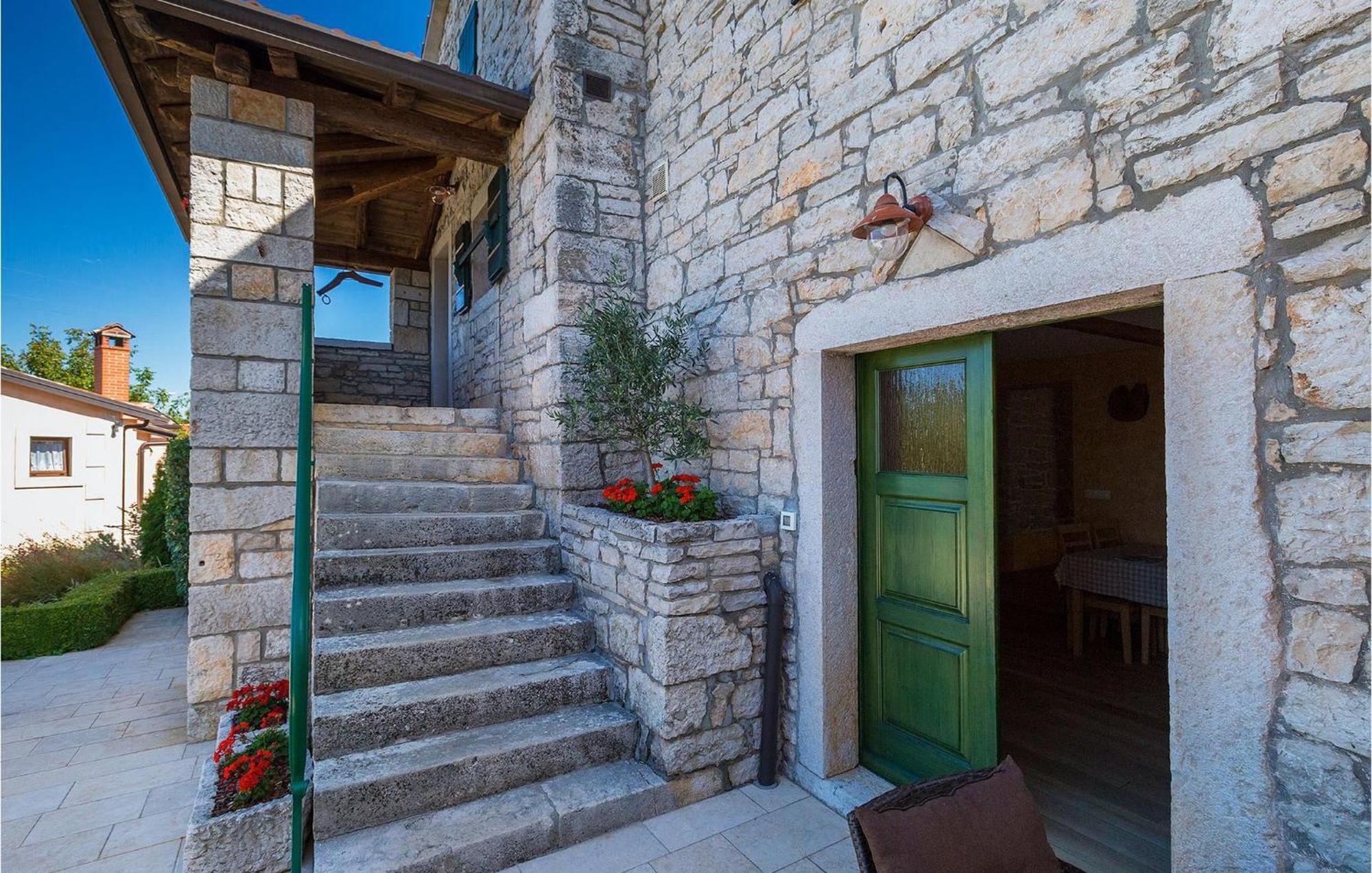 Ulika Holiday home Porec